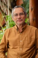Dr. René Quiroz